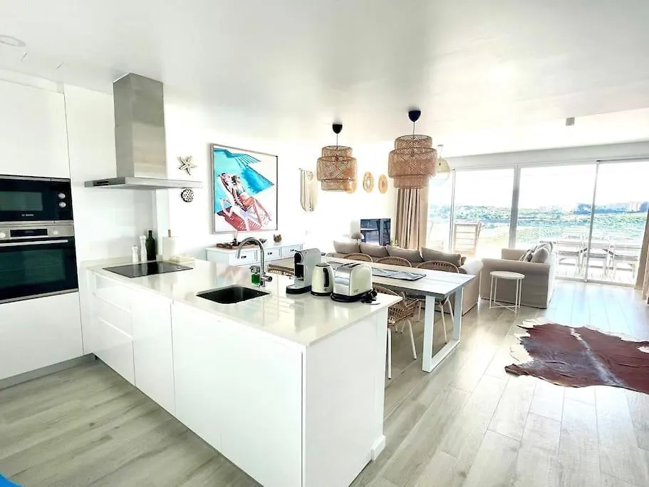 Stunning Three Bedroom Townhouse With Great Views! Estepona 0*,