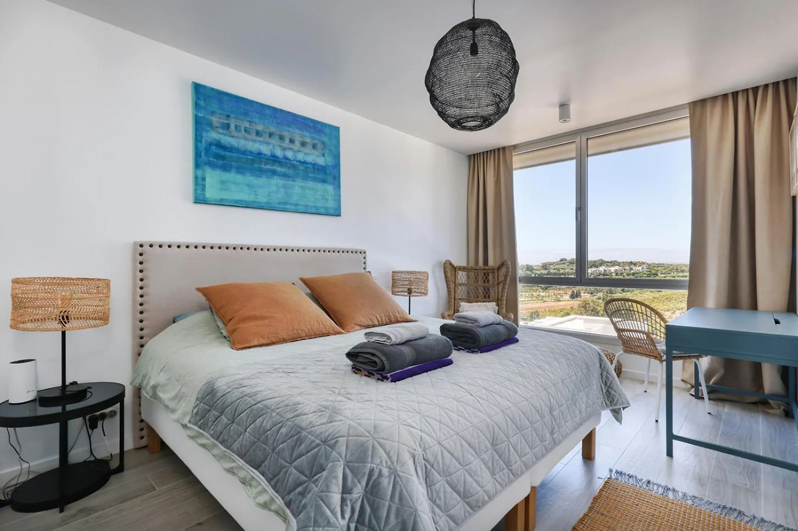 Stunning Three Bedroom Townhouse With Great Views! Estepona 0*,