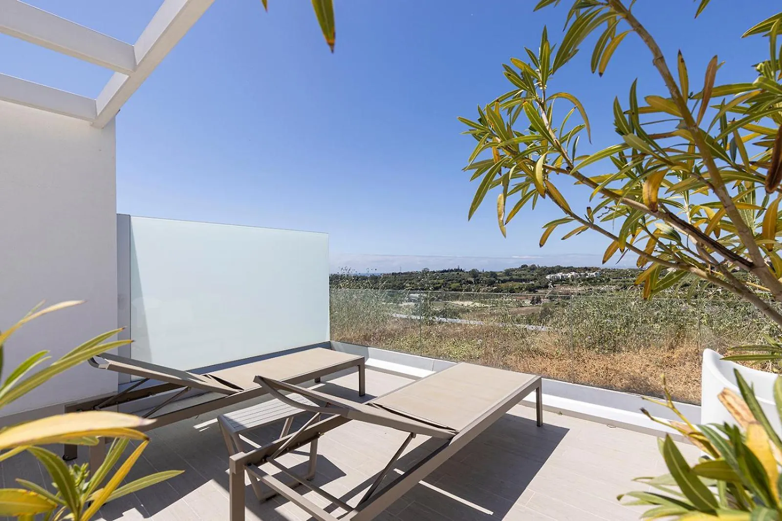 Apartment Stunning Three Bedroom Townhouse With Great Views! Estepona