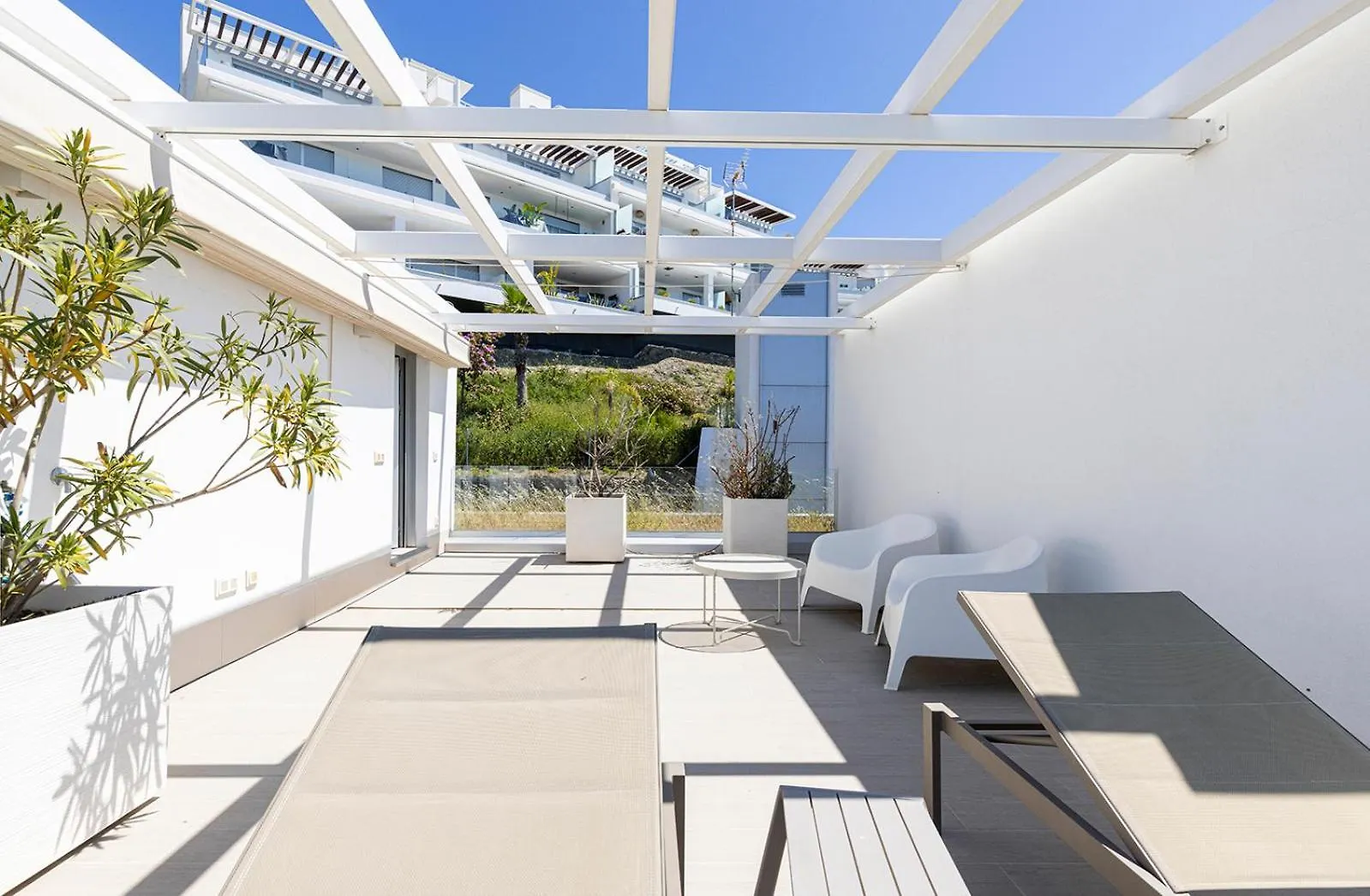 Stunning Three Bedroom Townhouse With Great Views! Estepona Spain