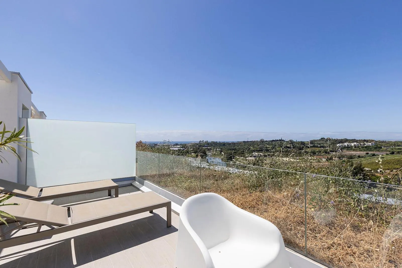 Stunning Three Bedroom Townhouse With Great Views! Estepona Spain